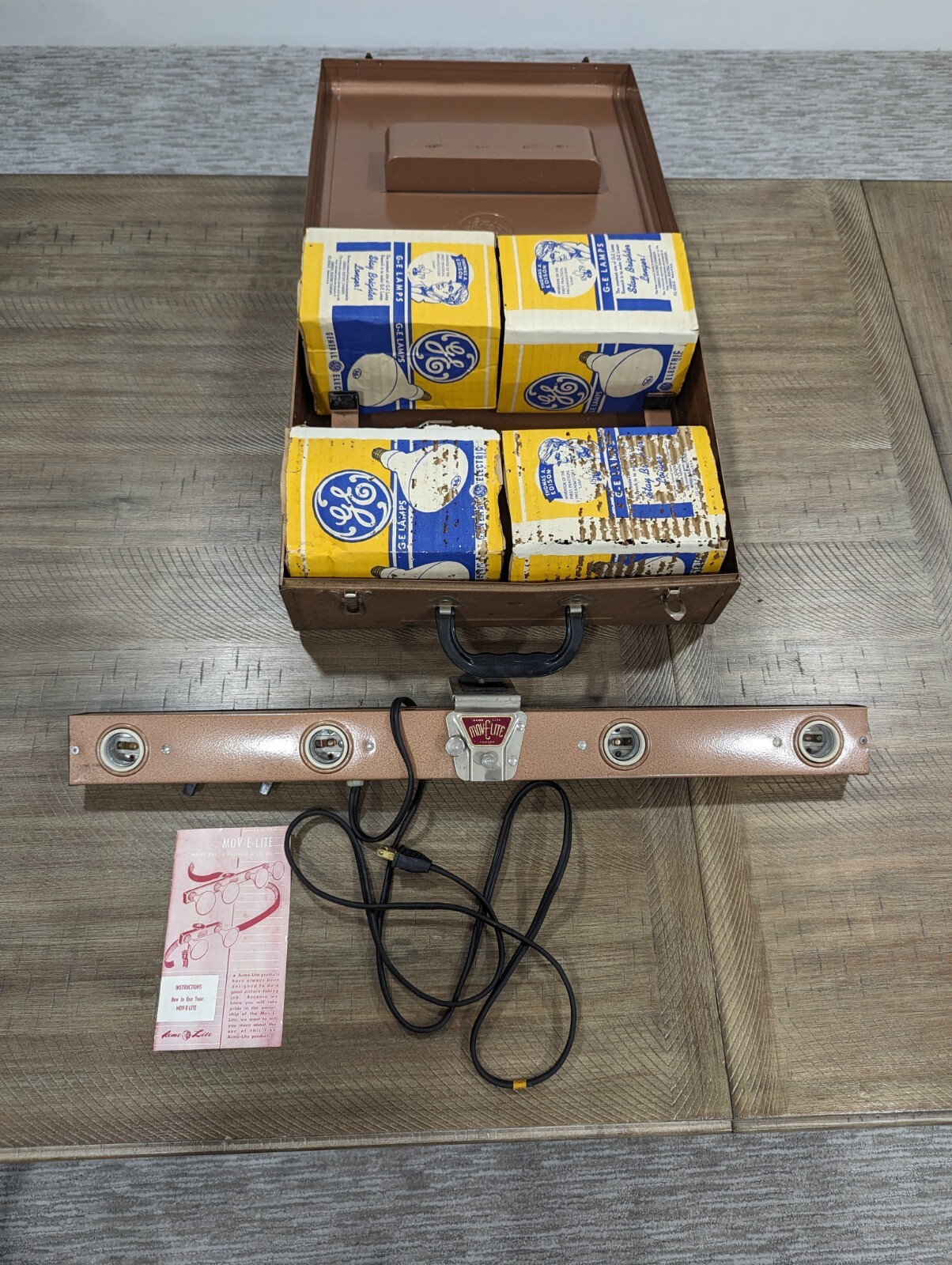 Acme Lite Mov E Lite With Case And Four GE Edison Bulbs-Please Read!