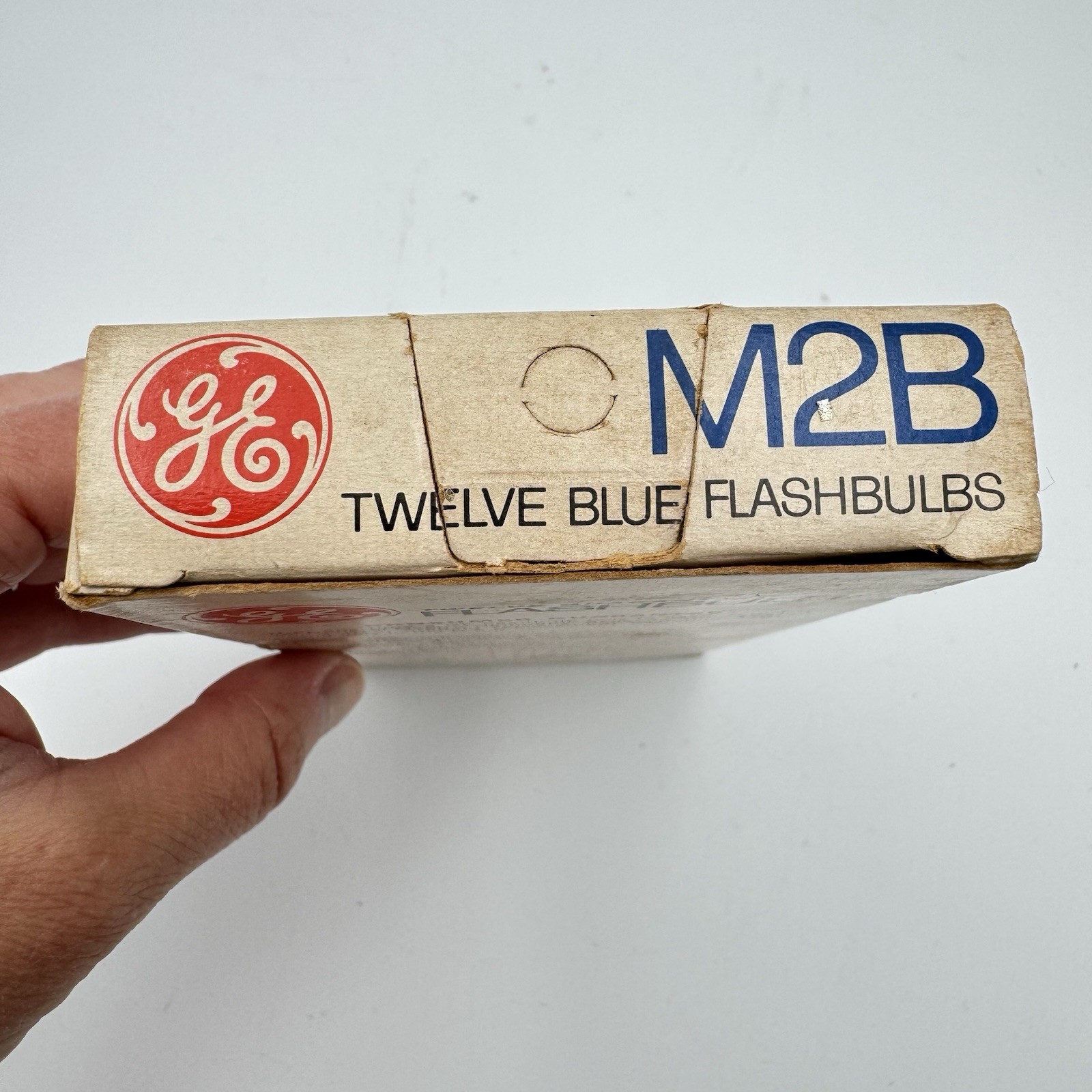 Vintage GE M2B Flashbulbs – 6 Blue Bulbs – General Electric New Old Stock
