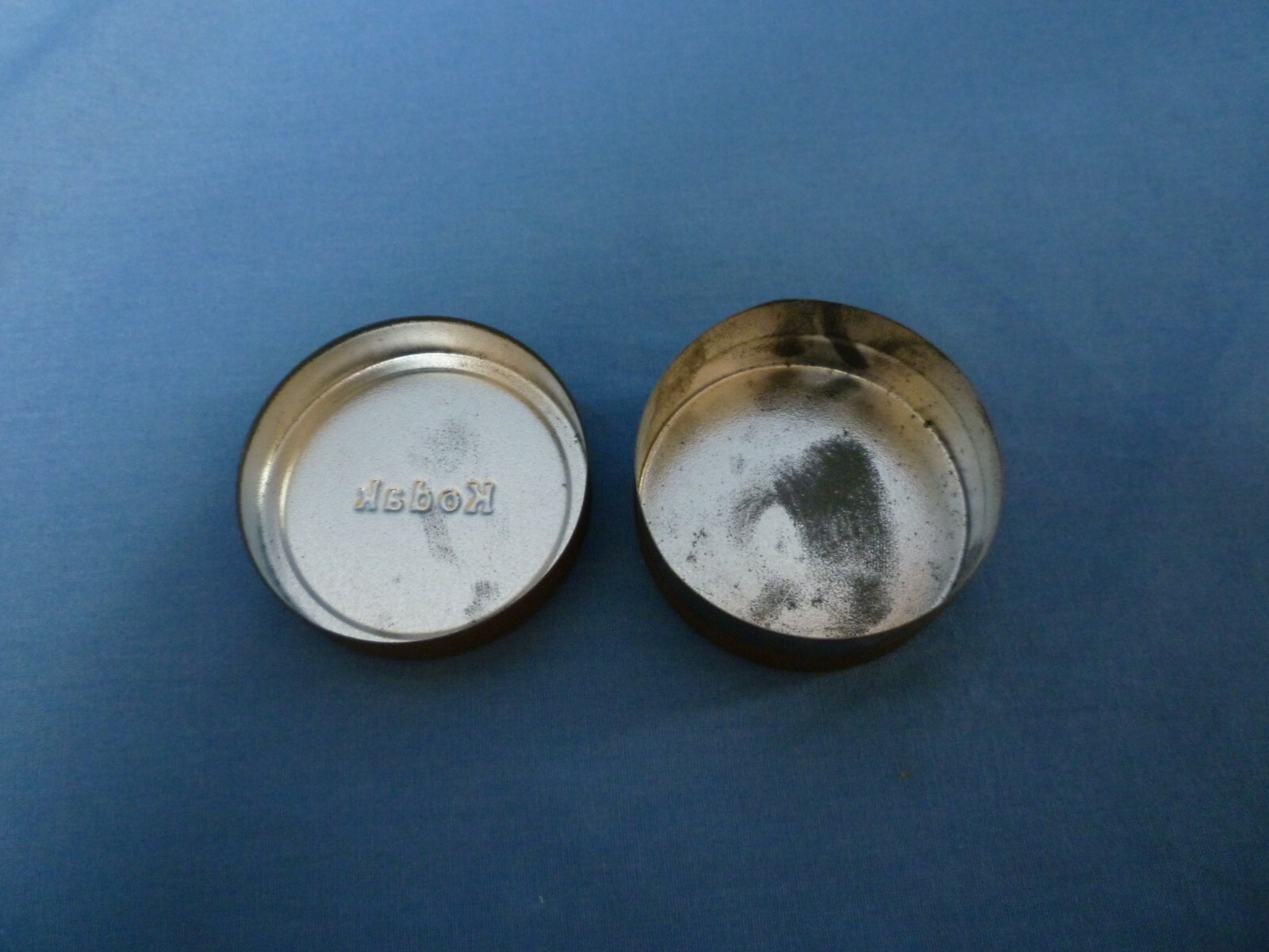Vintage Kodak 8mm Movie Tin Film Canister (718)