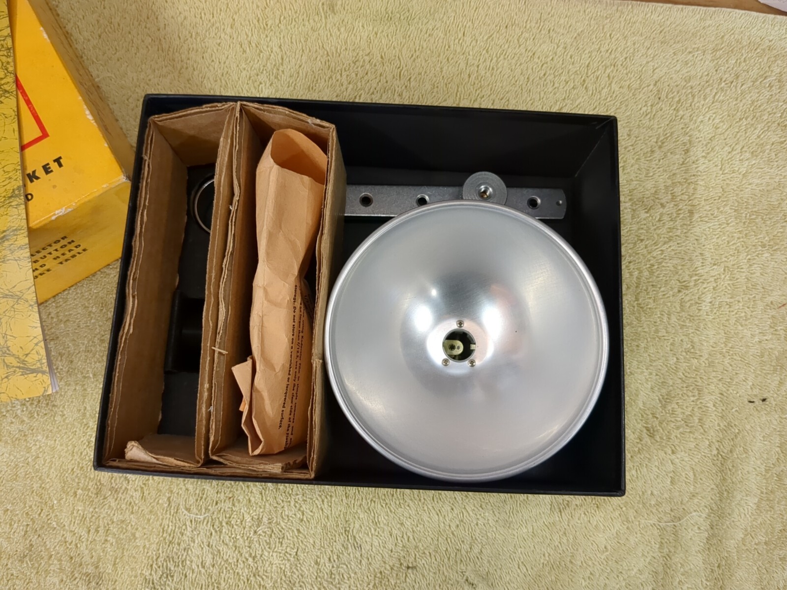 1950s Kodak Flash Holder Model B w/ Standard Bracket Original Box and Manual