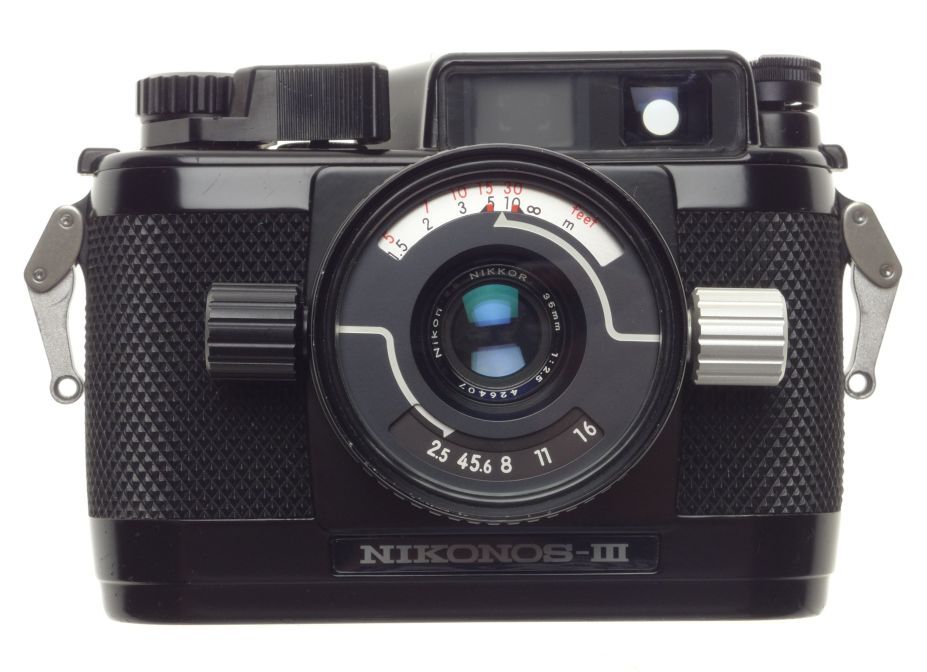 Nikonos iii underwater film camera nikon nikkor 35mm 1:2.5 lens original pouch