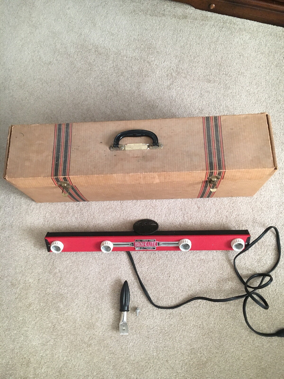 Vintage Acme Mov E Lite 4 Bulb Model Number 4 With Handle Screw And Original Box