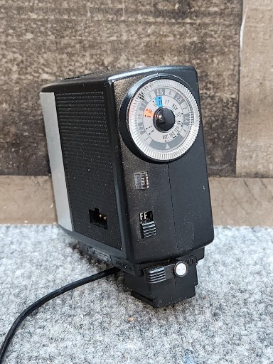 VIVITAR 202 Electronic Flash Auto Exposure for MV-1 Charger or SB-1 AC cord