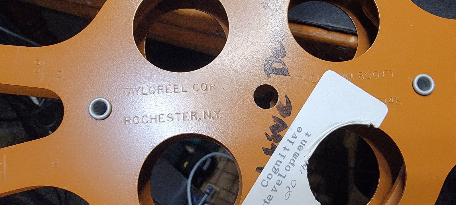 Tayloreel Corp Rochester N.Y. 16MM 800 Metal Film Reel in Plastic Canister Case