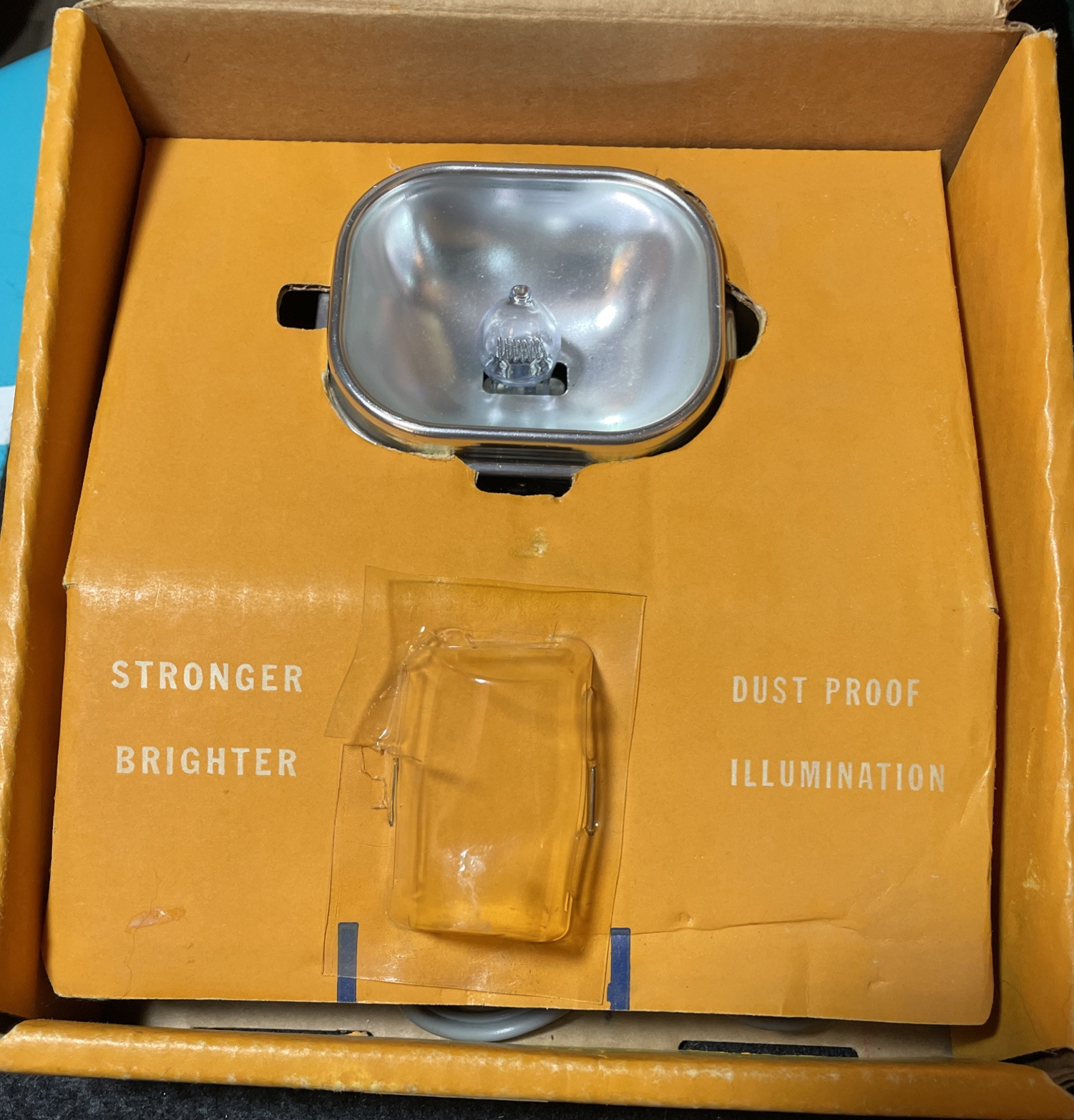 GE PRO DELUXE QUARTZ MOVIE LIGHT FITS ALL SUPER 8 Cameras