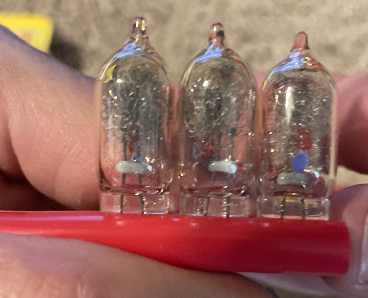 9 Vintage GE AG1 Flashbulbs – New in Original Packaging