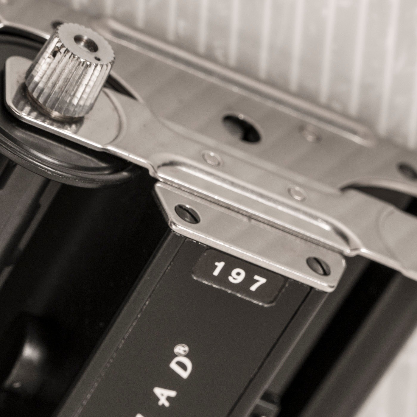 Hasselblad A12 Chrome 6×6 120 Roll Film Back (12 button)
