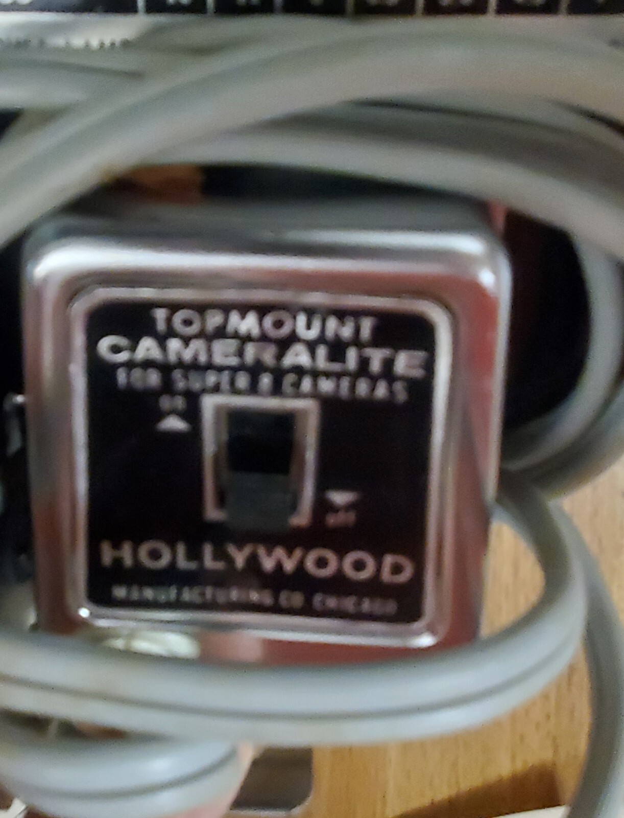 Vintage Acme-Lite Cameralite by GE Top Mount light for Super 8 Cameras Hollywood