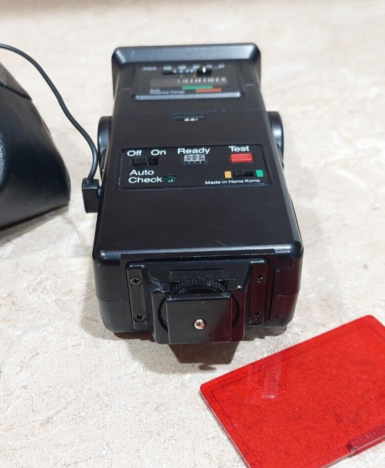 JCPenney Compact Zoom Thyristor Strobe FLASH Tilt Head Vintage W/ Color Filters