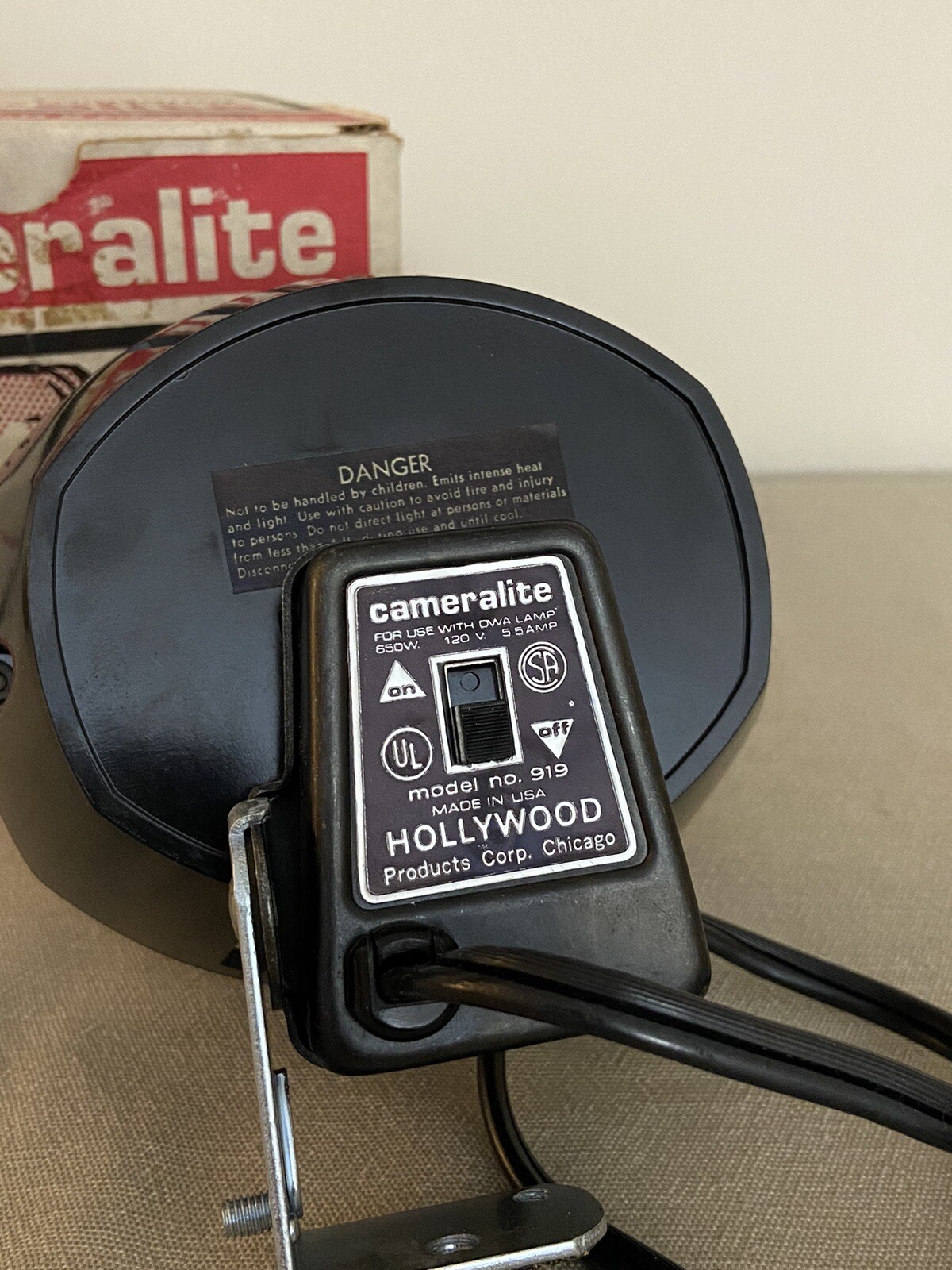 Vintage Topmount Cameralite 91 Acme Lite Movie Camera Light For Super 8 Cameras