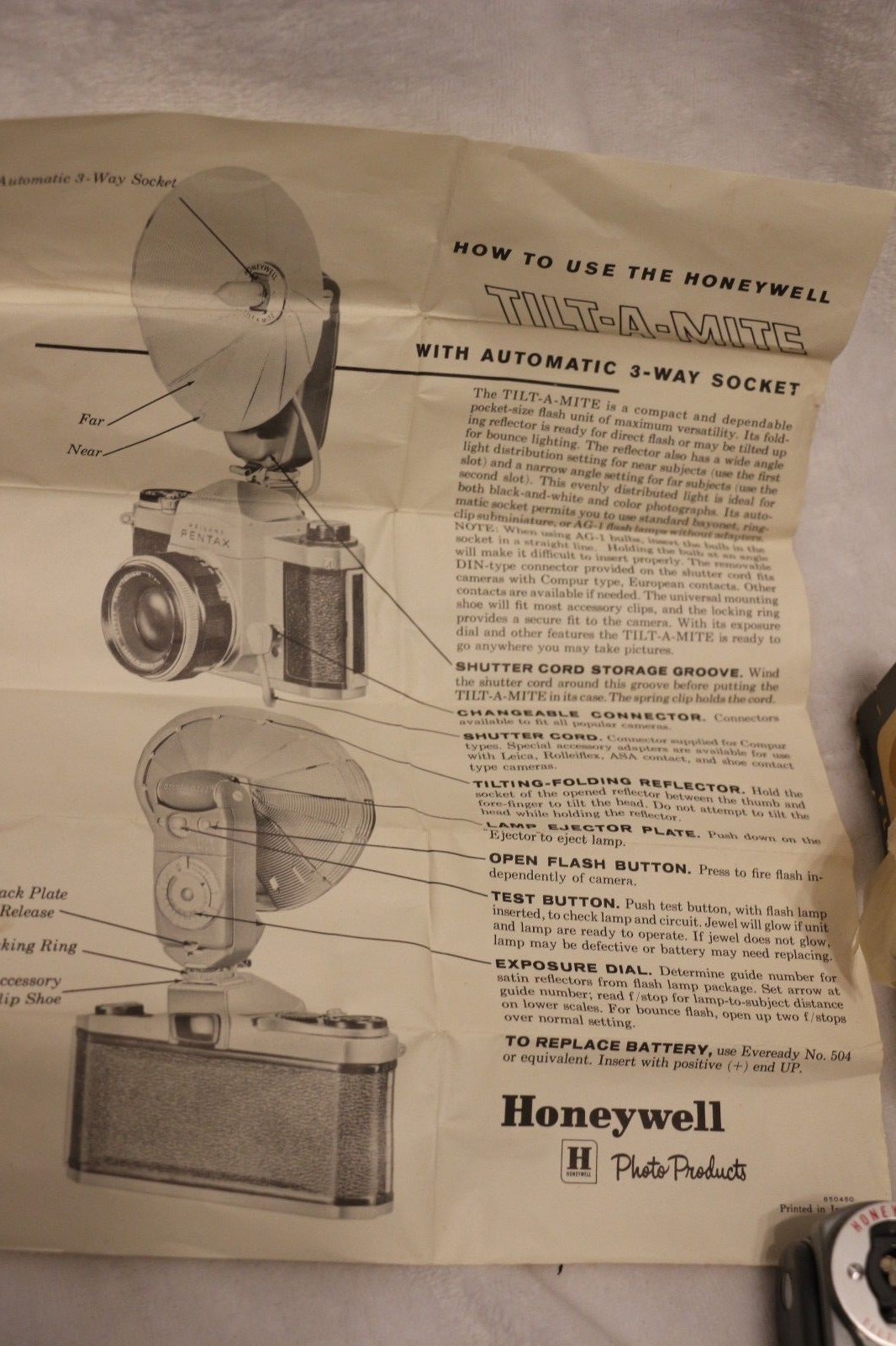 Vintage Honeywell Tilt A Mite Tiltamite Camera Flash Unit & ROWI German Bracket