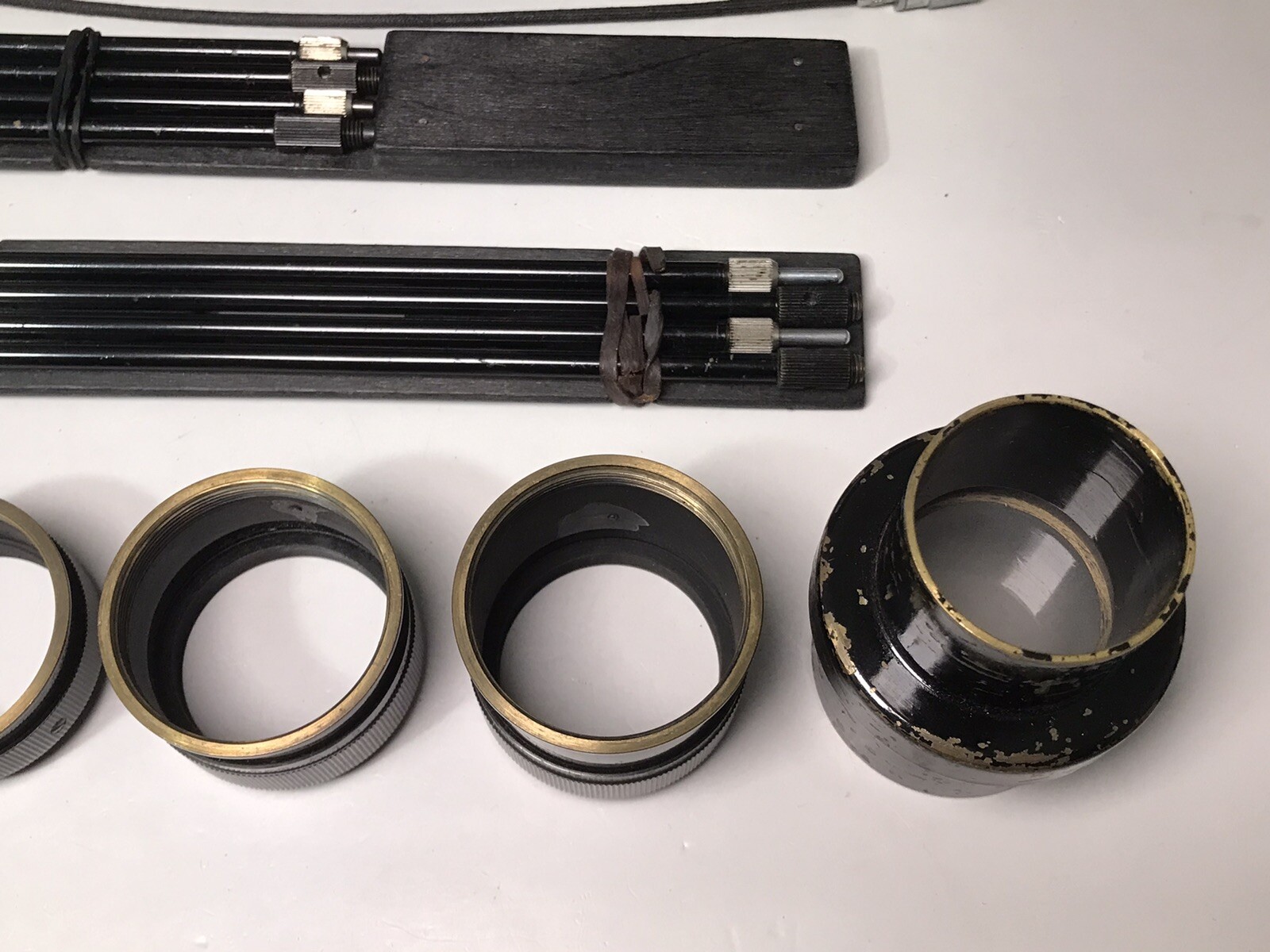 Leitz Leica BEHOO Close-up Device in original wood box, for Summar / Elmar Lens