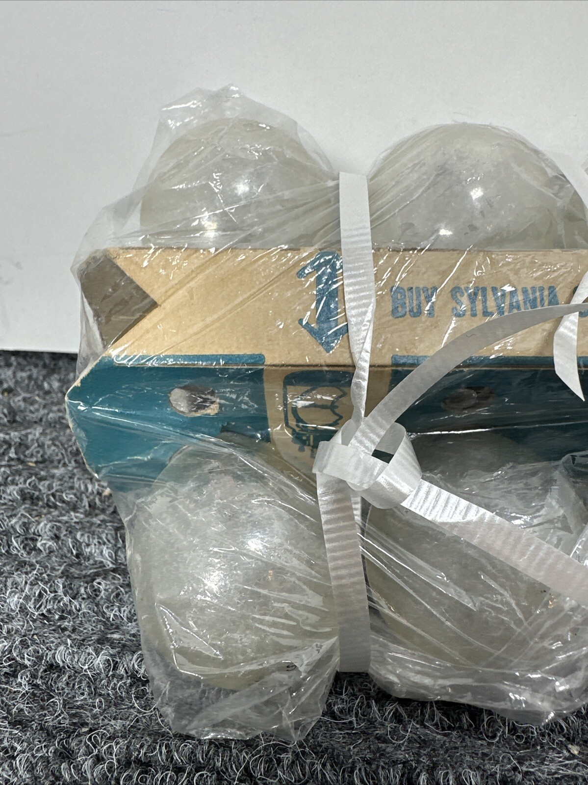 Sylvania Blue Dot Press 25B Vintage Flashbulb Photo Flash Bulbs, Set of 12