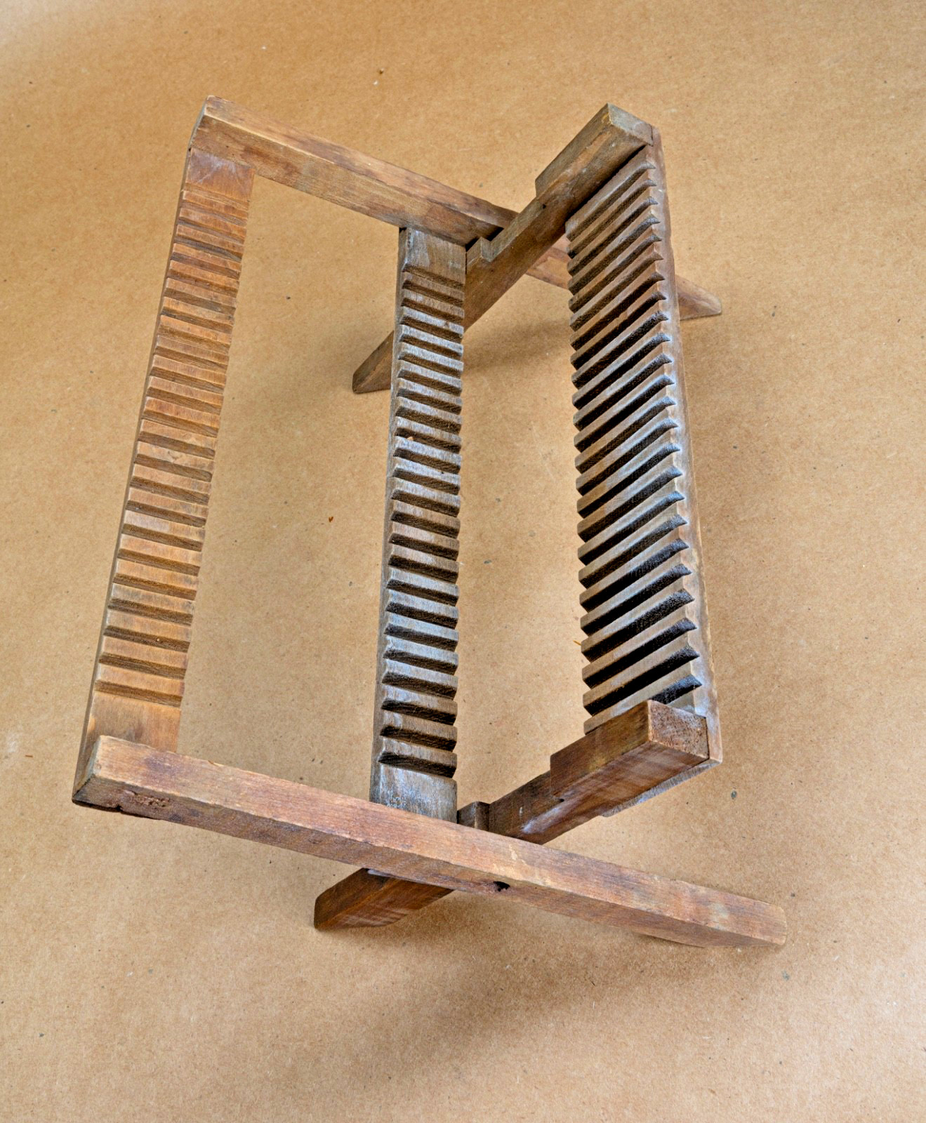 ✅ WET GLASS PLATE -ANTIQUE WOOD DRYING RACK