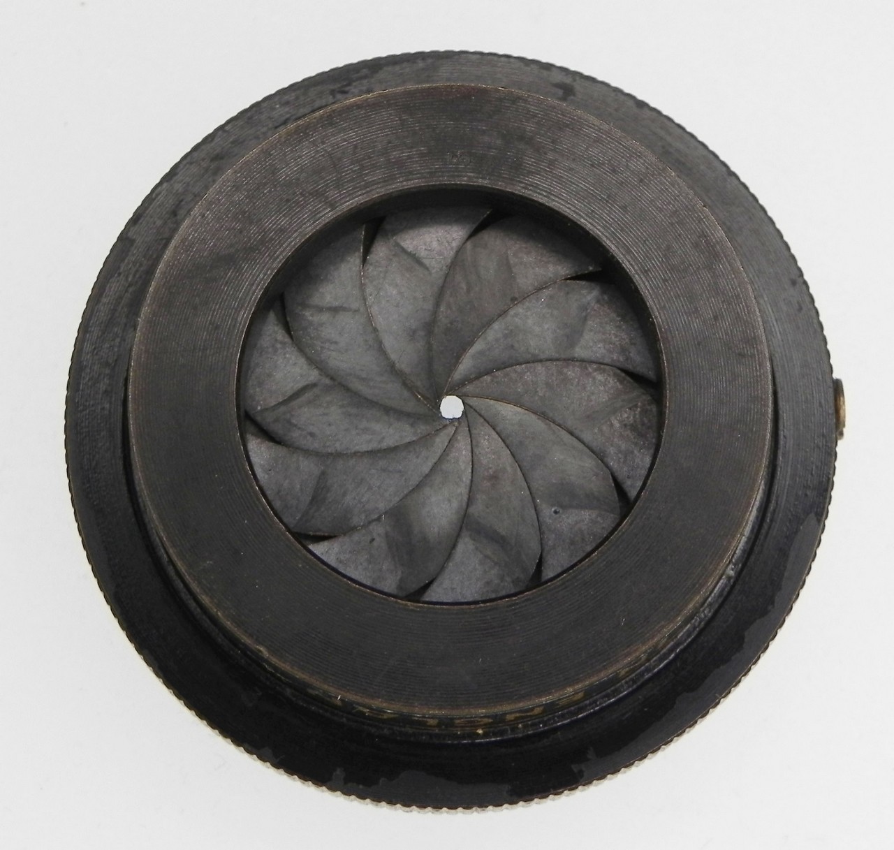 Dallmeyer Iris Diaphragm No.35B with aperture ring ………. Minty w/Box