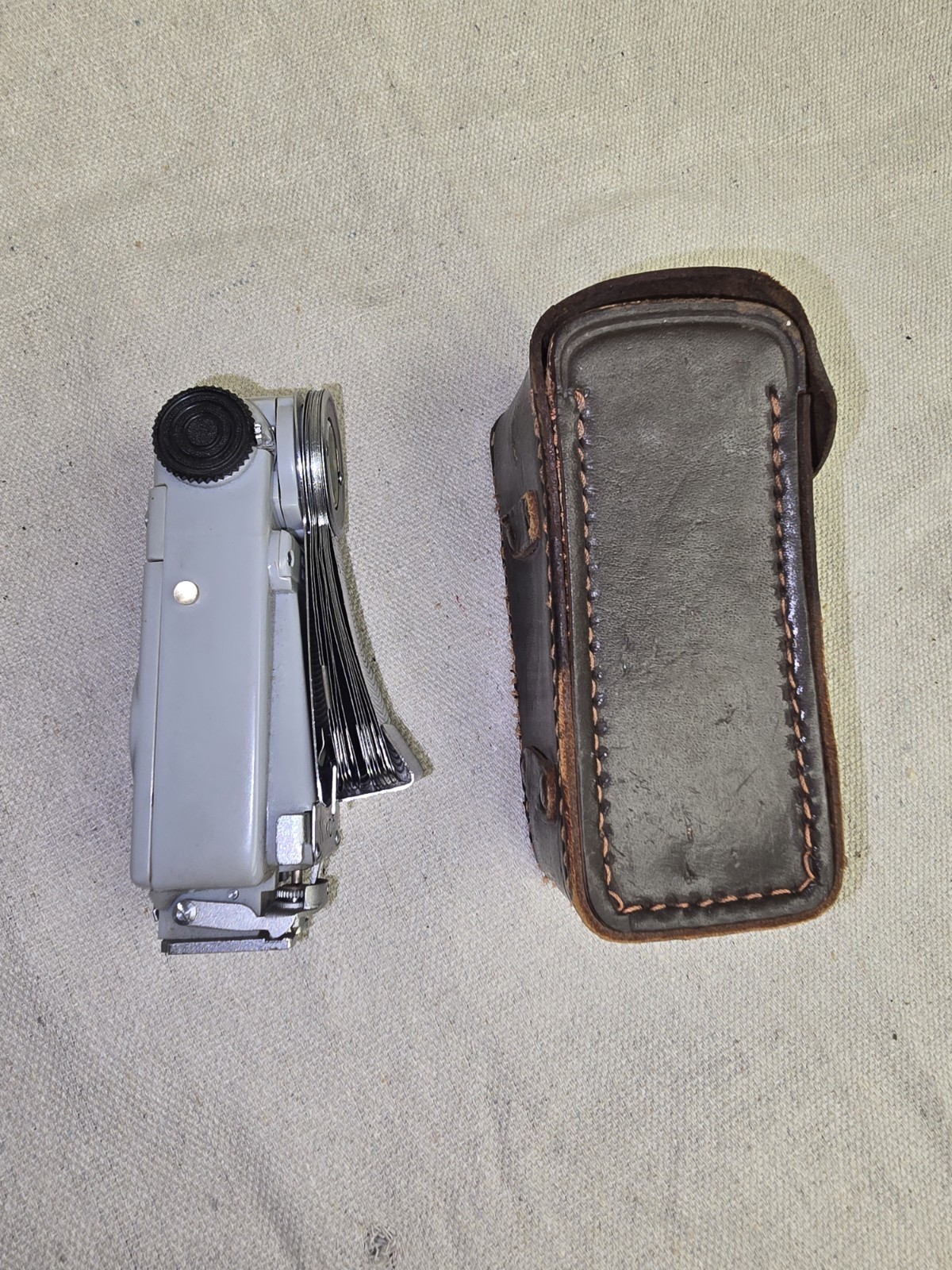 Nikon Vintage BC-5 flash unit w/case for Nikon rangefinder SP S2 S3 S4