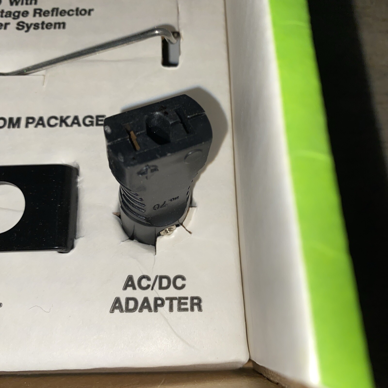 VINTAGE Kenco Dual Beam Video Light AC / DC Very Bright Model T/2 – NEW