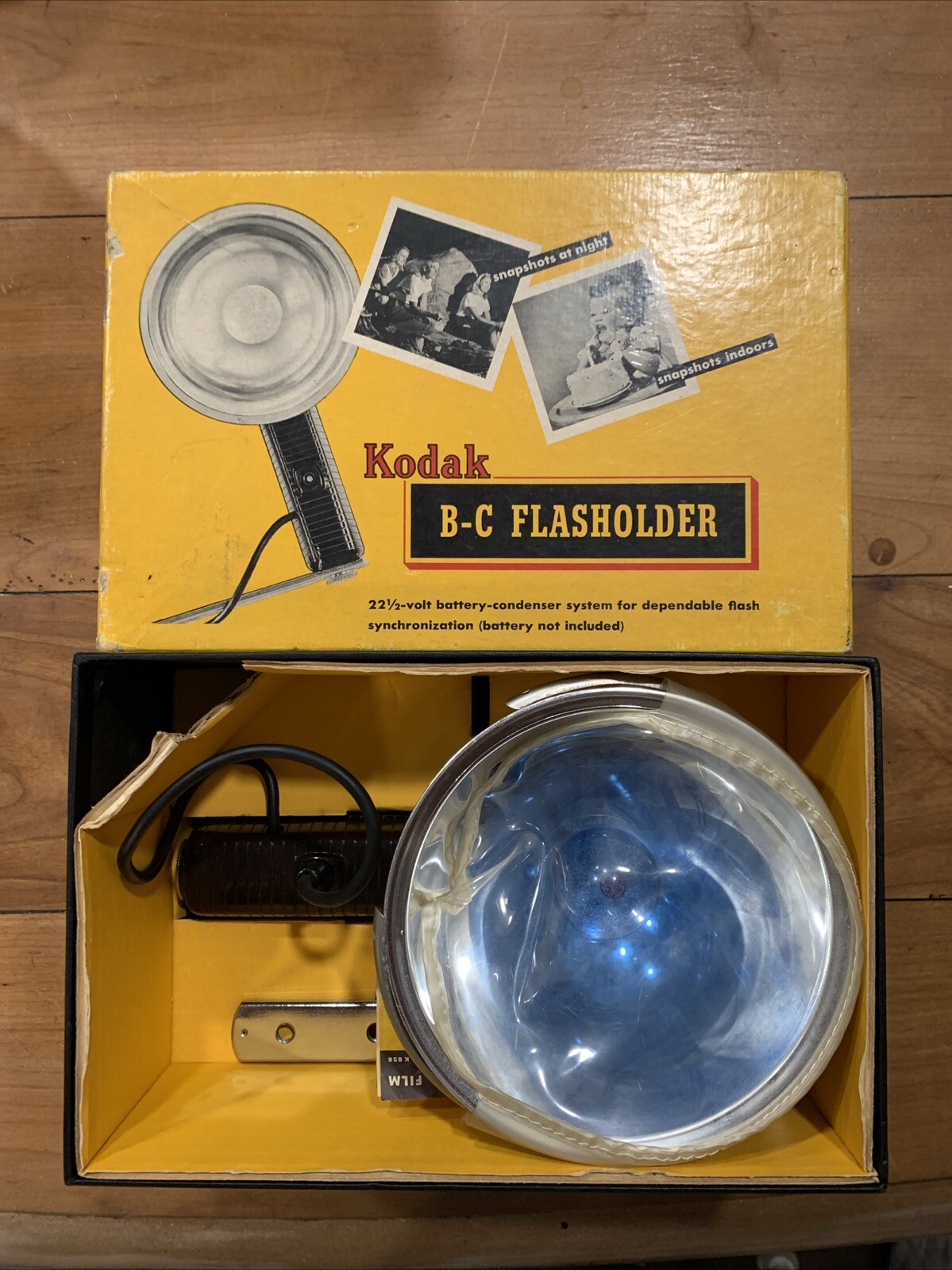 Vintage Kodak B-C Flash Holder +camera filters W/ Original Box- Untested, As-Is