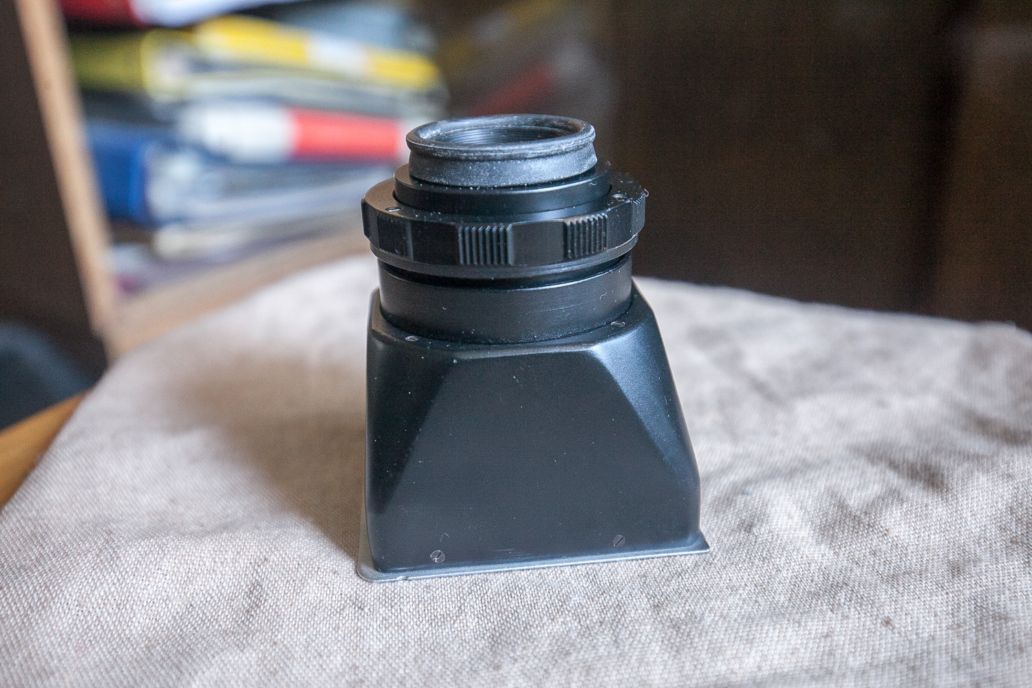 Magnifying Hood Finder with fucusing screen for Salut Kiev 88 Hasselblad