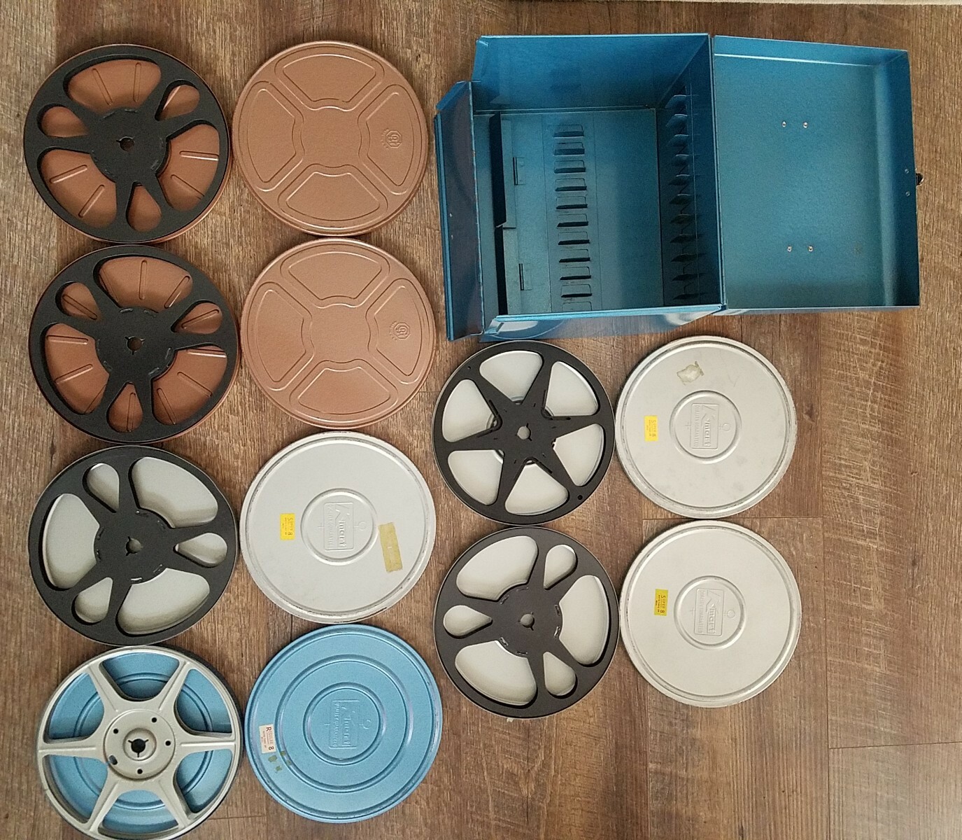 Regular + Super 8 400ft Capacity Reels + Storage Case