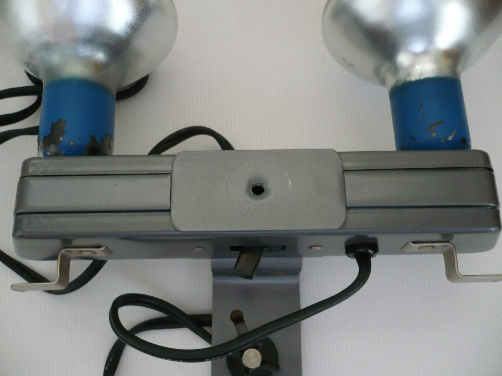 Vintage Keystone Twin Bulb Movie Light – #E23714 Works