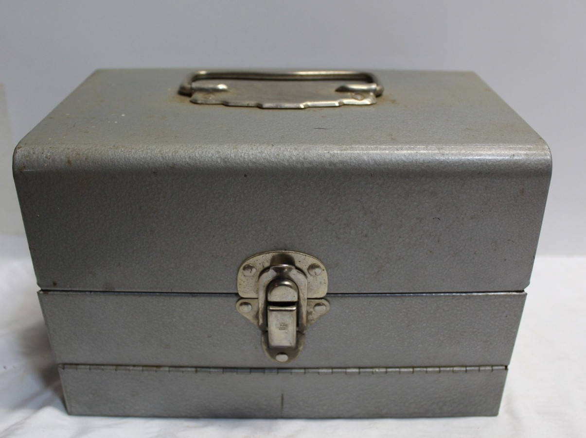 8MM Metal Movie Film 12 Reel Holder Carrying Case