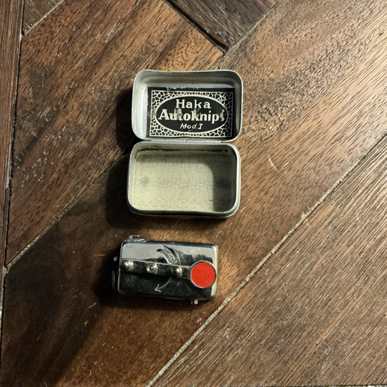 Vintage Working Haka Autoknips Shutter Timer Made in Germany
