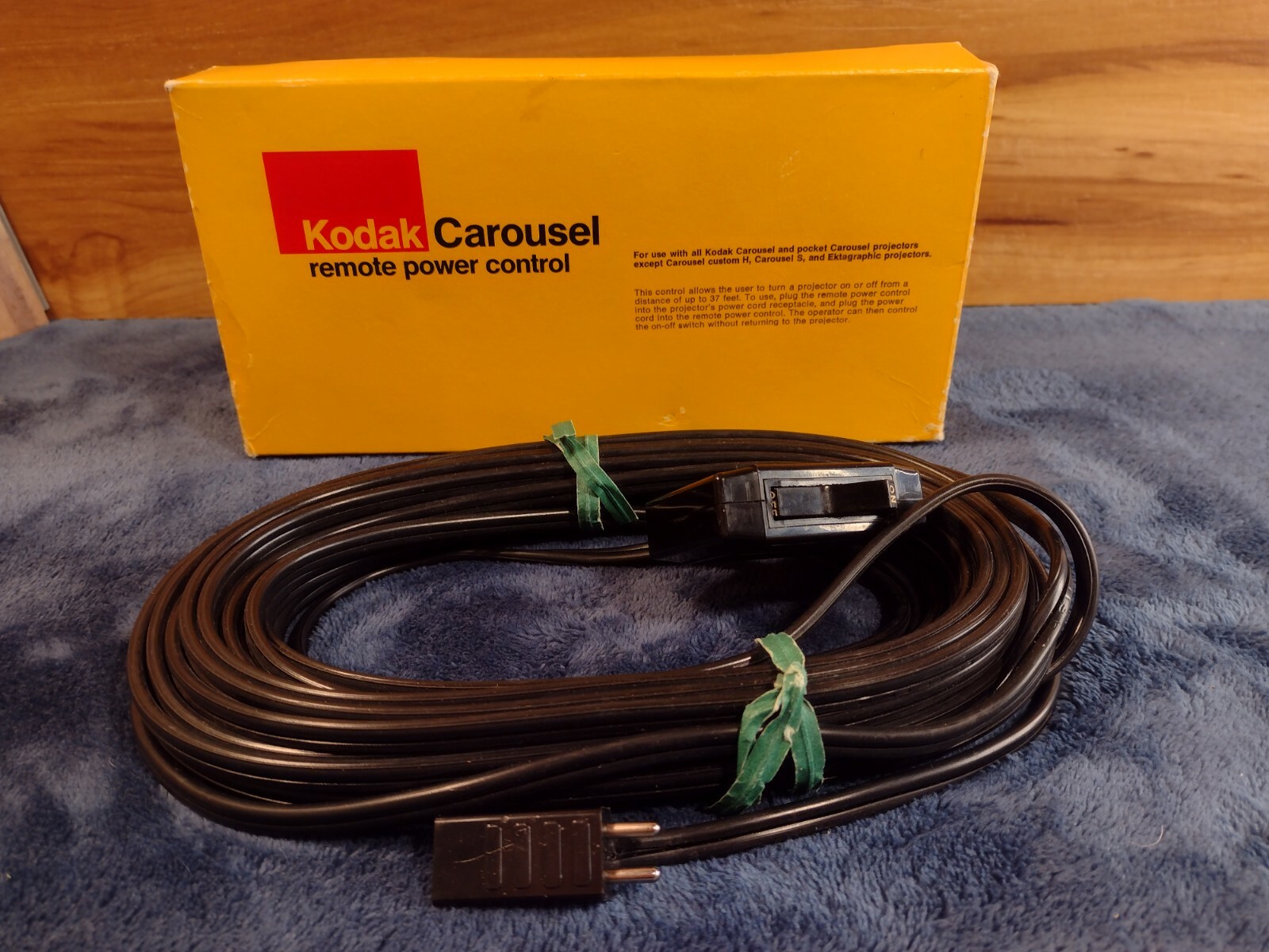 KODAK SLIDE CAROUSEL REMOTE POWER CONTROL # B588 CAT 108- 7154