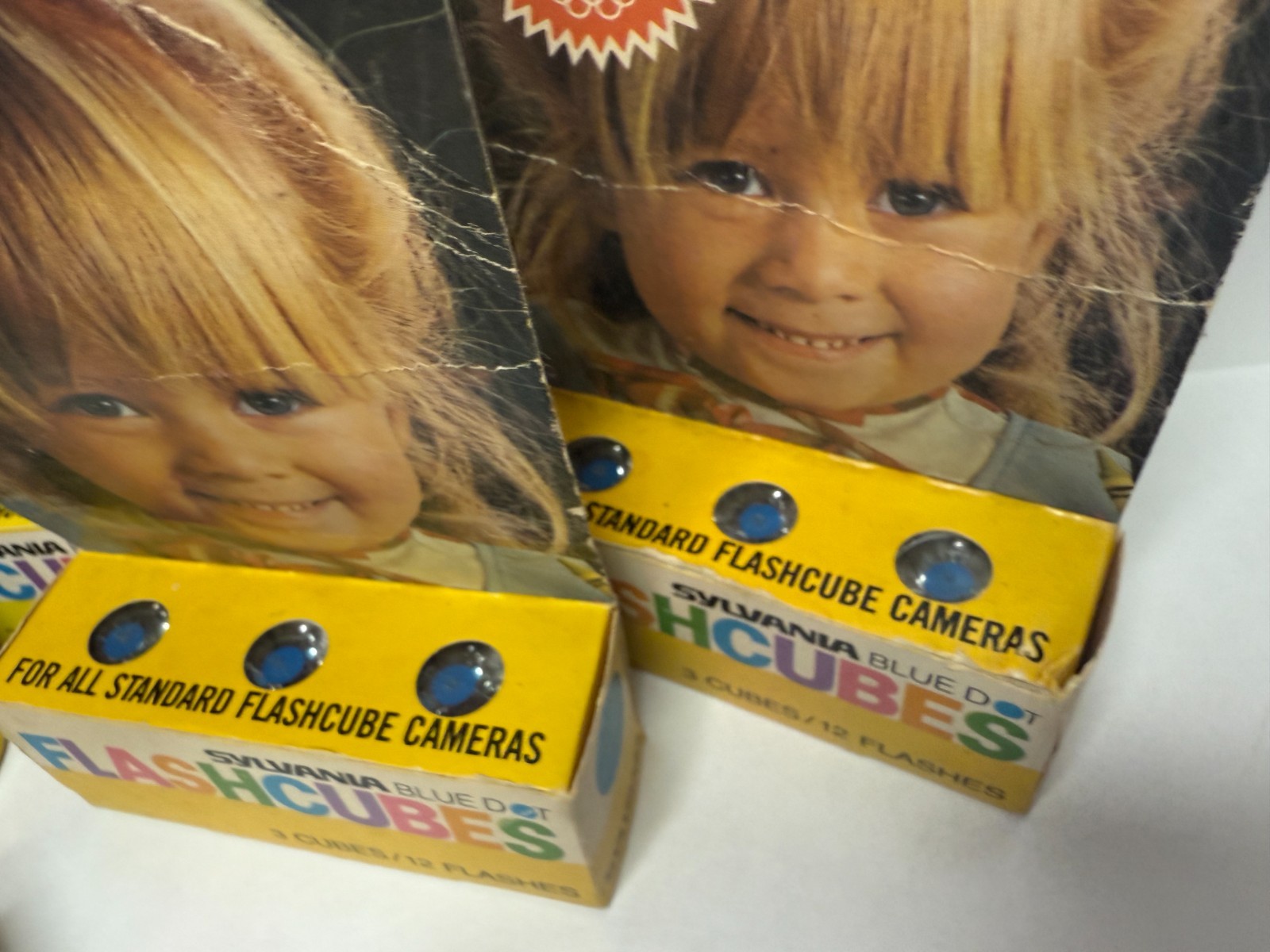 Vintage – Sylvania Blue Dot Flashcubes. 20 cubes 84 flashes