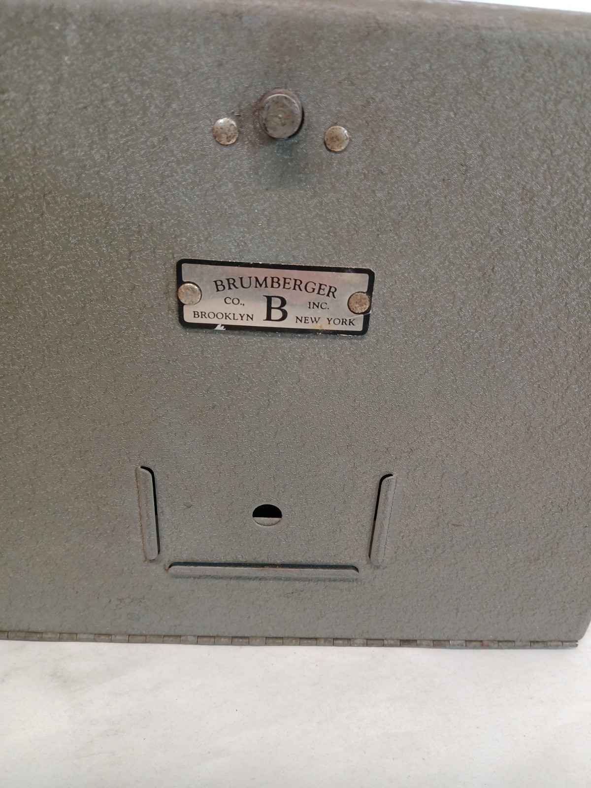 Vintage Brumberger Metal 7″ Film Reel Storage Case 8mm 16mm