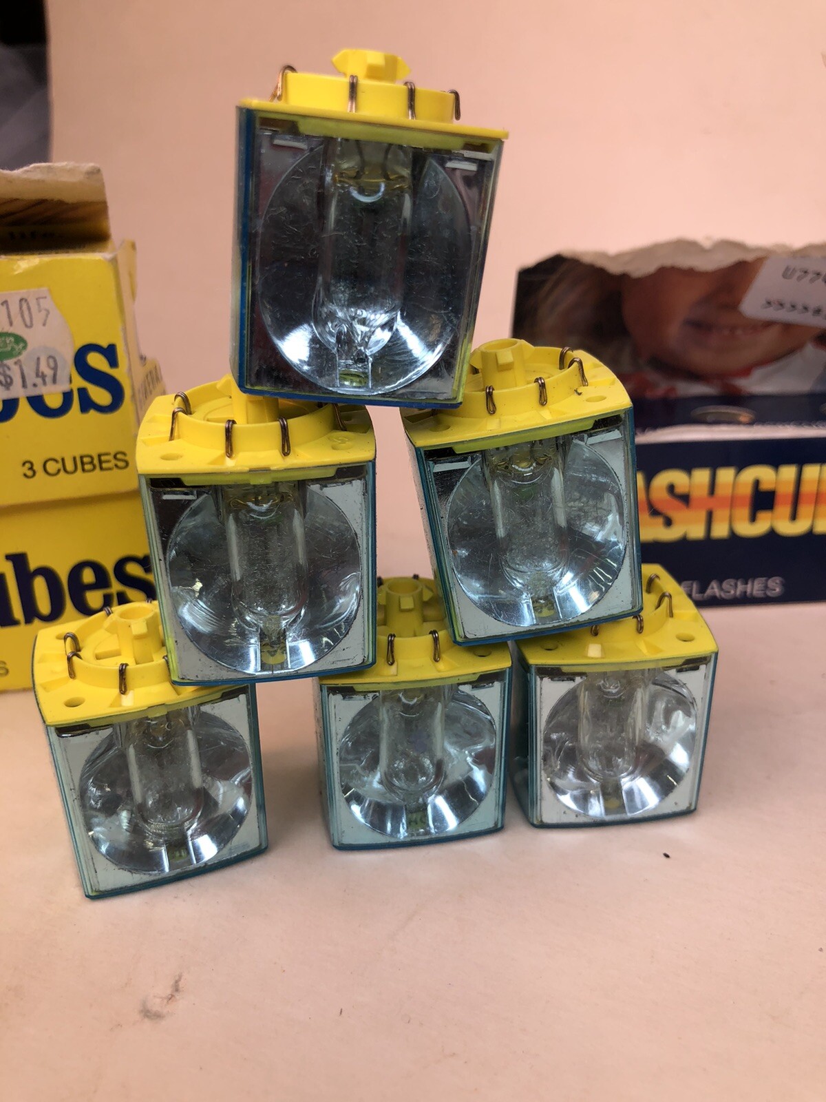 Lot of 7 Sylvania and GE Blue Dot Flash Cubes Vintage Plus Singles