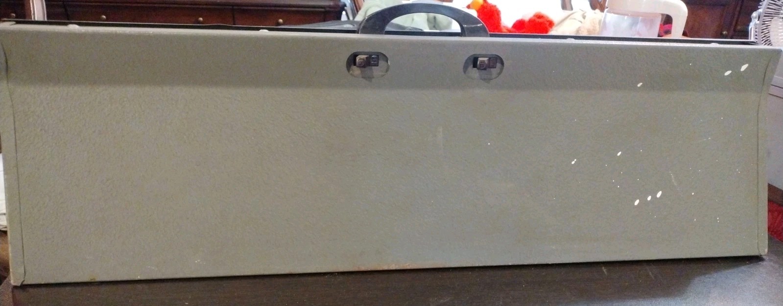 VINTAGE 8mm 16mm MOVIE CAMERA LIGHT BAR 4 BULBS CASE AREL INC. V-PAK BAR LIGHT