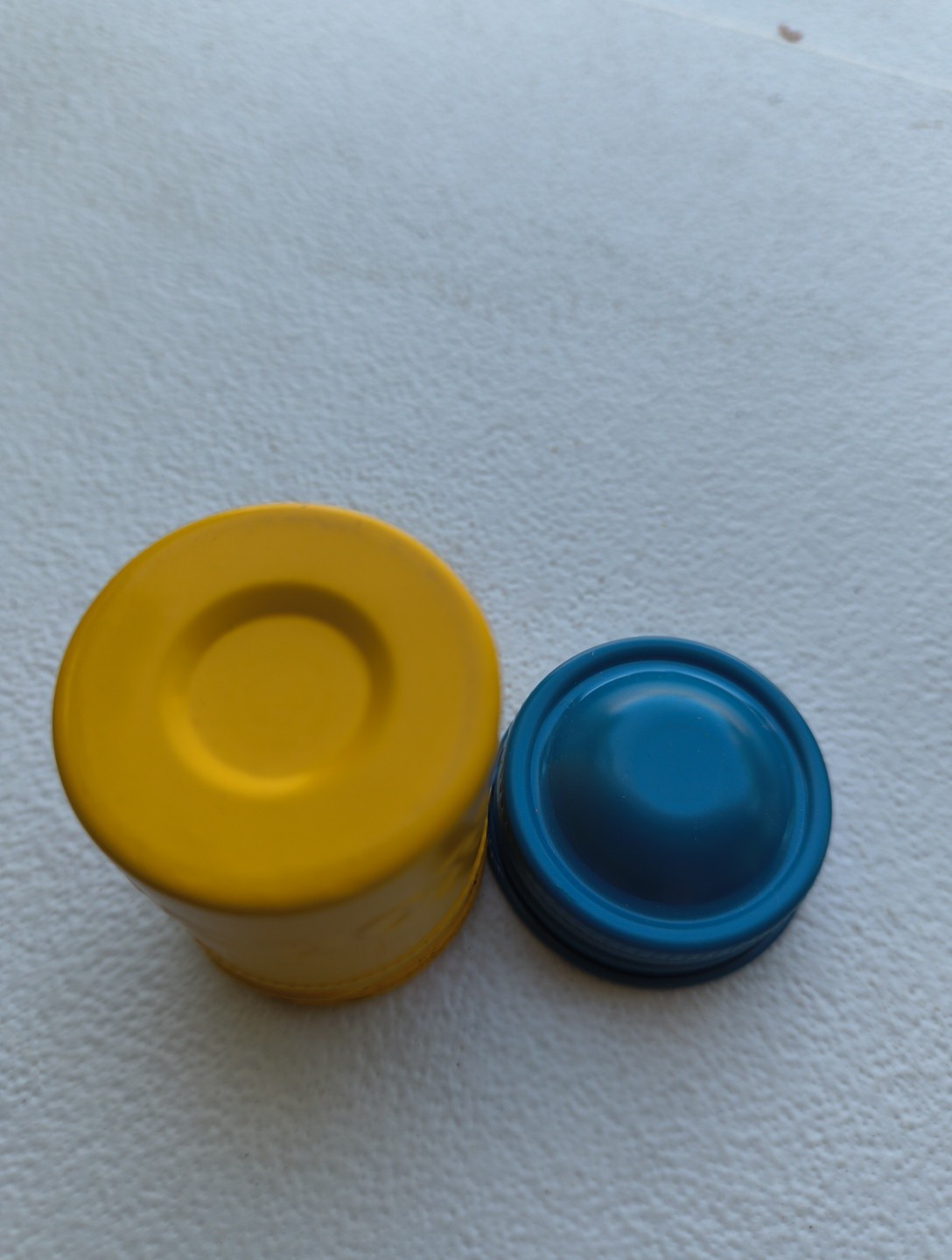 VTG Kodak Empty EMBOSSED Metal Film Canisters Yellow &Blue From Eltachchrome-X