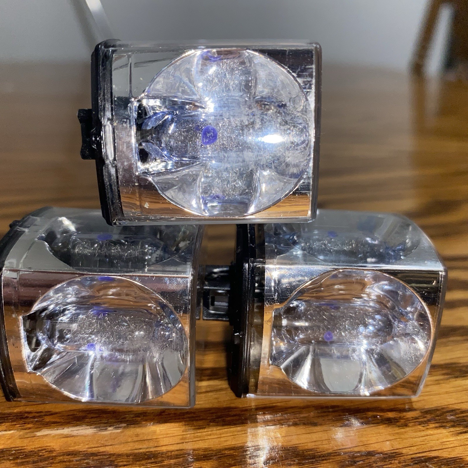 Sylvania Blue Dot Magic Cube Set of 2 *UNKNOWN CONDITION *FOR PARTS