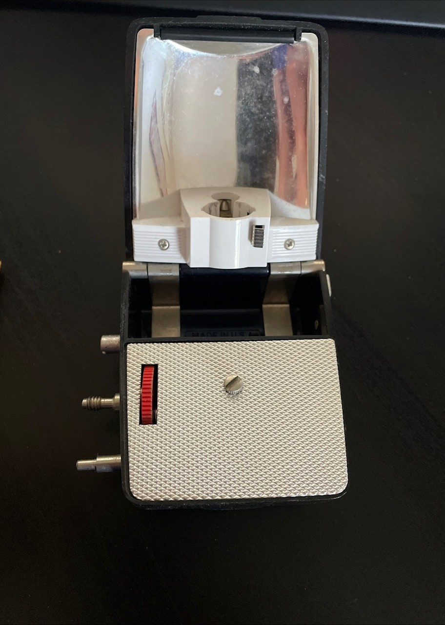 Vintage KODAK POCKET FLASHOLDER B-1/174479 Black and Silver