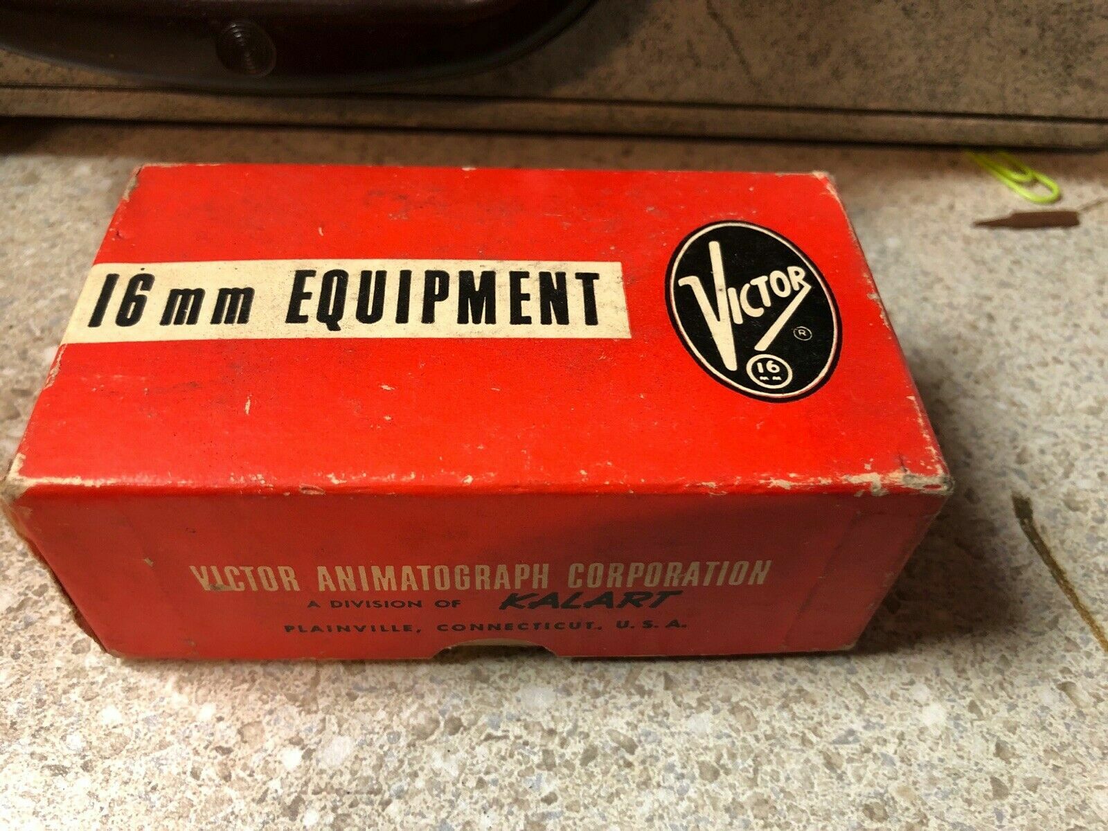 VICTOR 16mm MOVIE PROJECTORS LUBRICATING OIL KIT Vintage