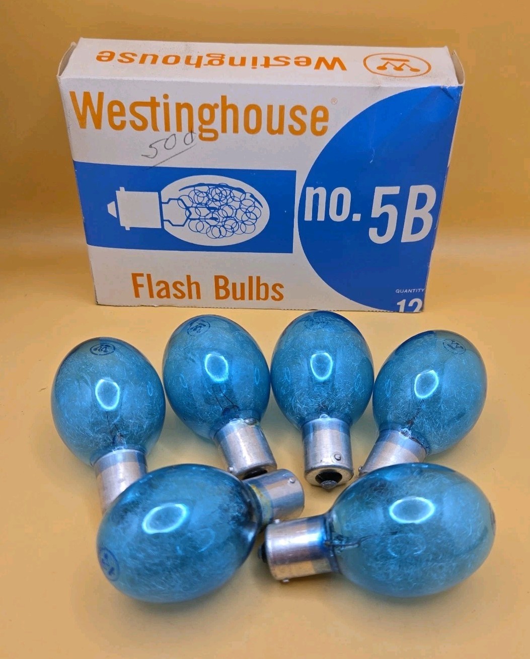 Vintage ~ FOCAL & Westinghouse ~ 5B Flashbulbs ~ 30 Bulbs ~ New Old Stock