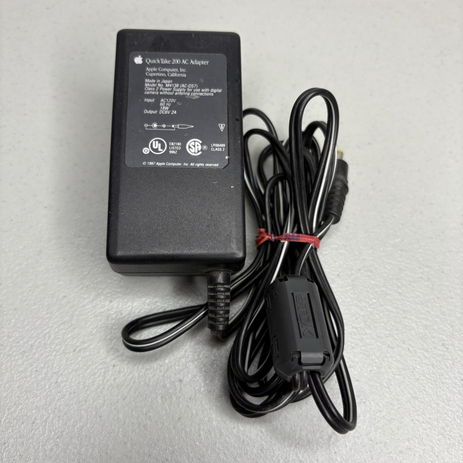 Apple AC Power Adapter M4138 (AC-DS7) for QuickTake 200 Digital Camera OEM