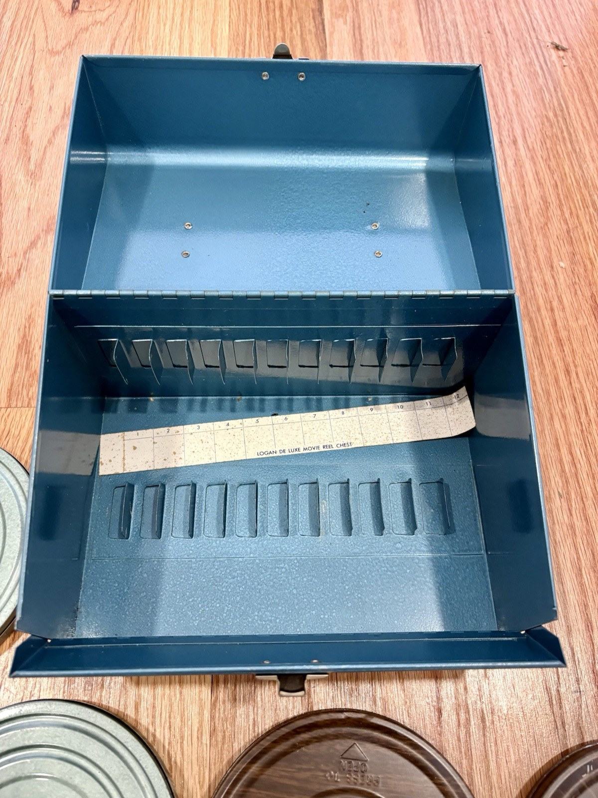 Lot Of 8 Vintage 5” 8mm Metal Film Reel Cases With Blue Metal Locking Case