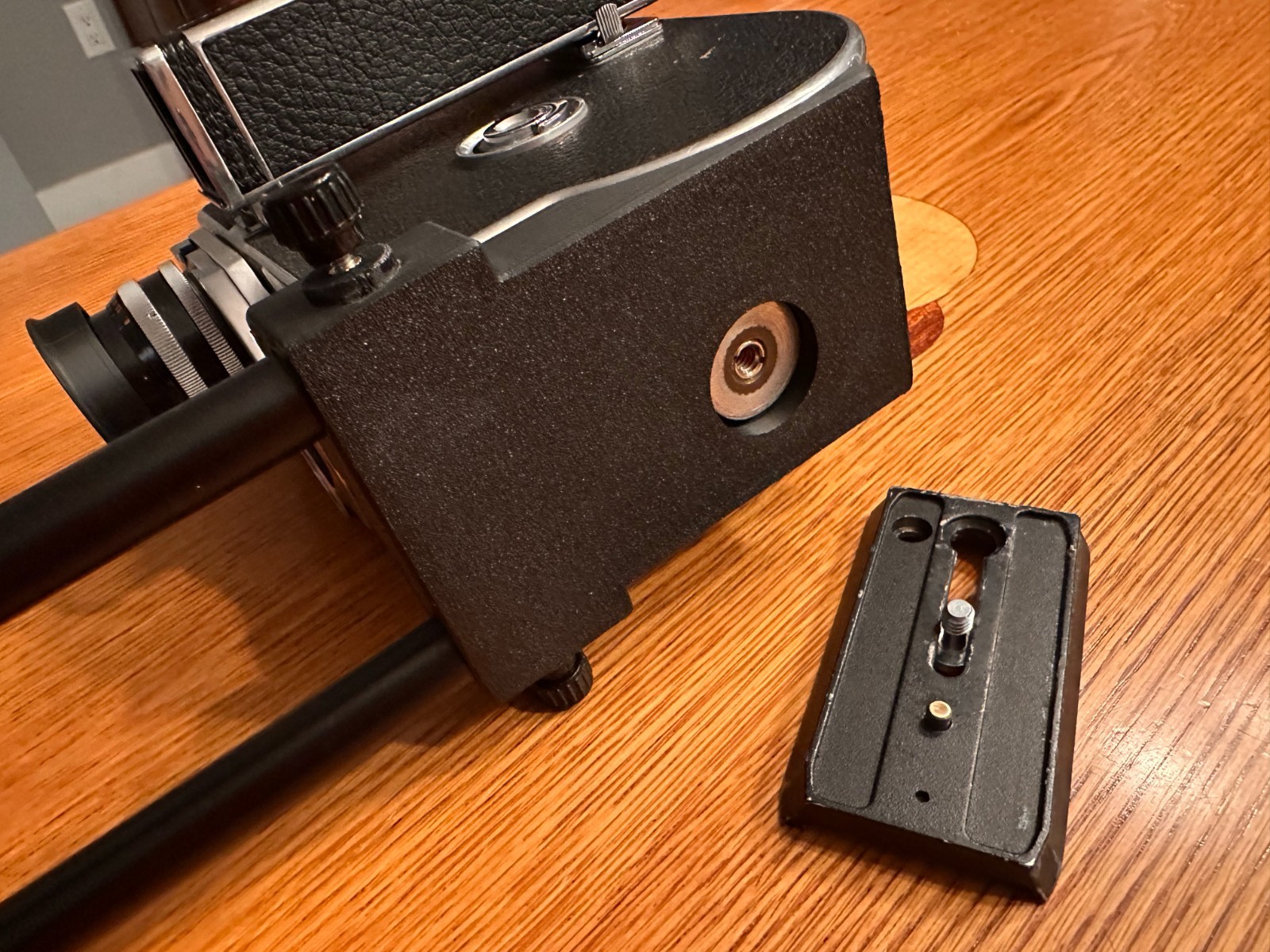 Bolex Saddle for 15mm Rods 60mm on Center – for “REX1 2 or 3” Round Base Cameras