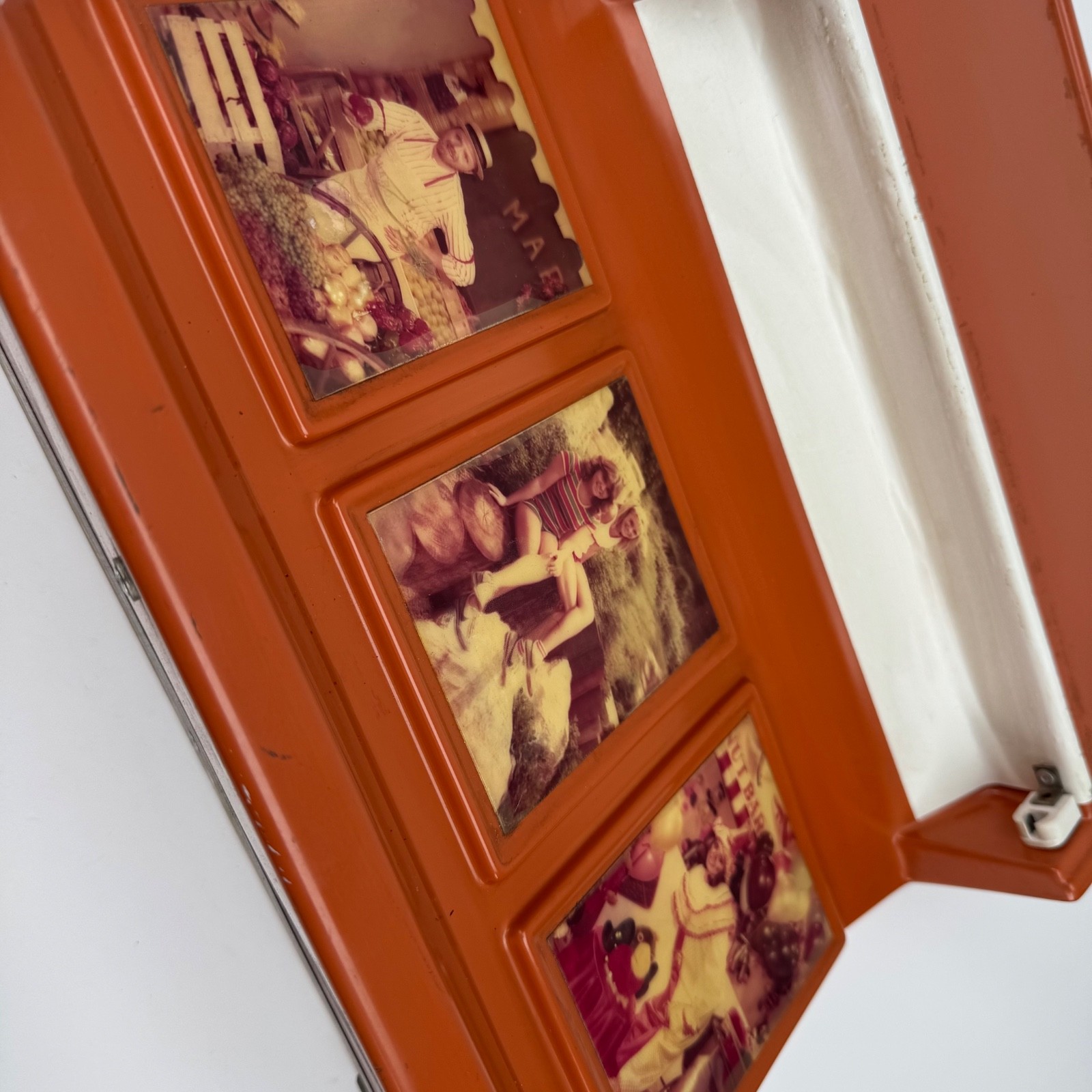 Nimslo Illuminated Lenticular Print Display Countertop Lighted Dealer Display