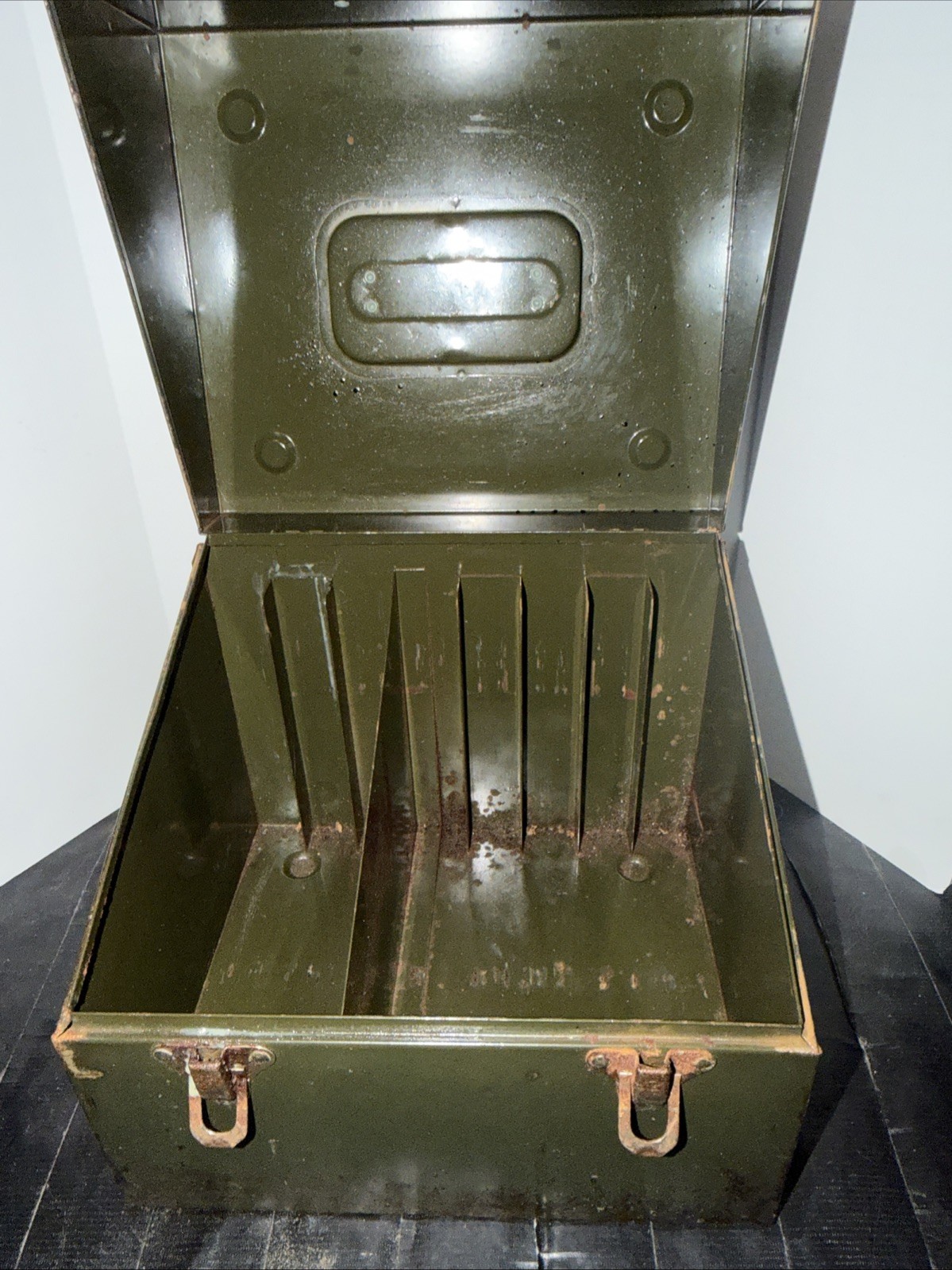 Art Steel Company Metal Movie Reels Storage Case w/ six Cans