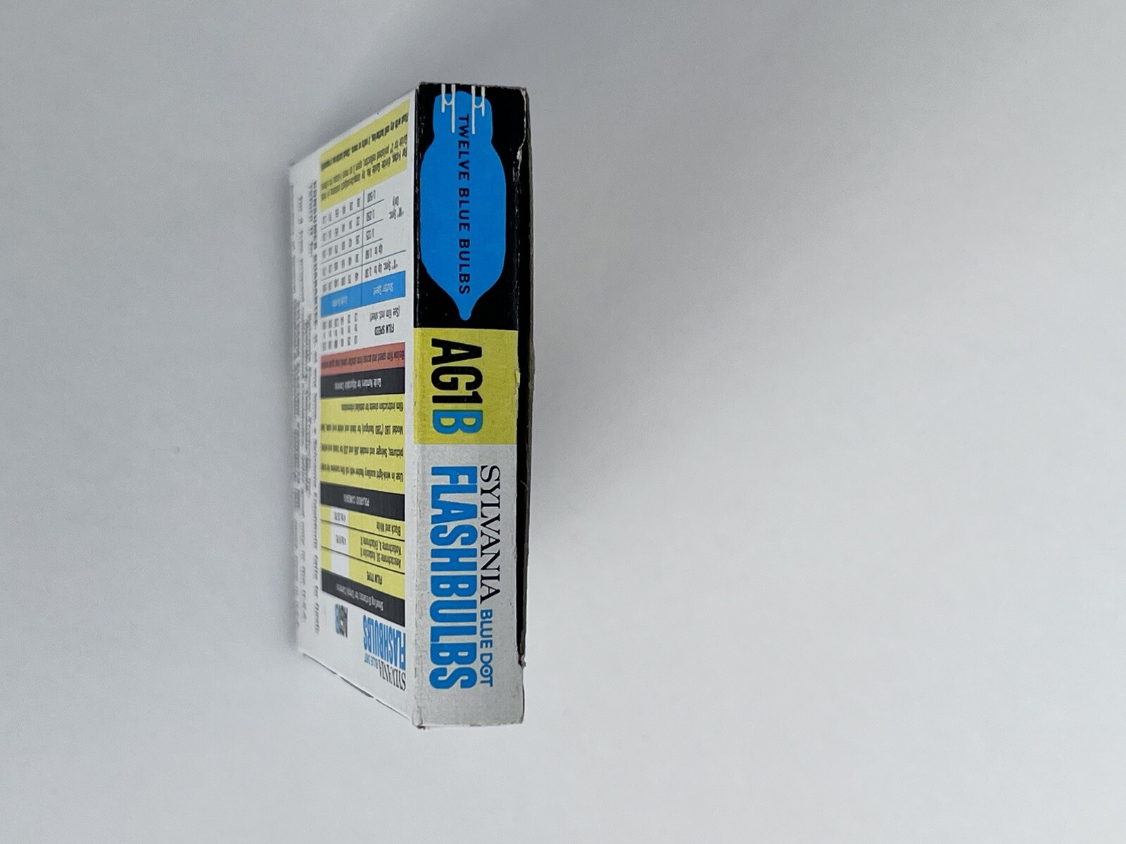 Vintage Sylvania Blue Dot AG1B Flashbulbs Blue Bulbs In Box qty 8
