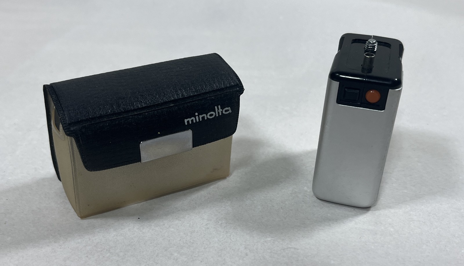 Minolta MG-S Cube Gun Flash For Minolta 16MG-S Camera – With Case