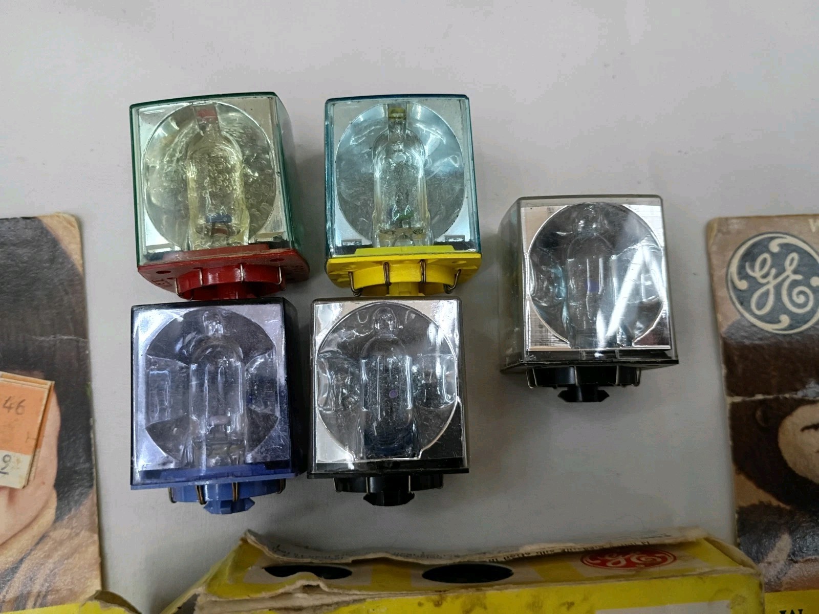 Vintage GE Flash Cubes & Magicubes Lot Of 23 Cubes, 1970s Camera Accessories