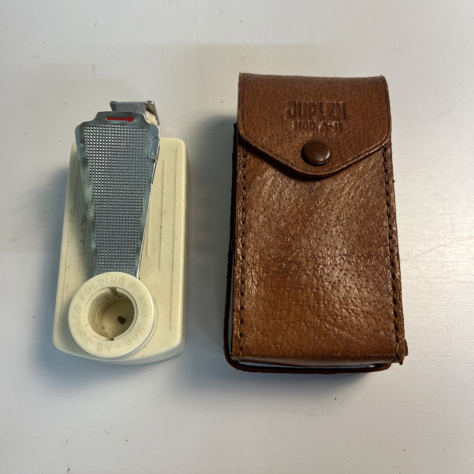 Vintage Jupen Model A-II Folding Flash Unit w/ Leather Case Japan