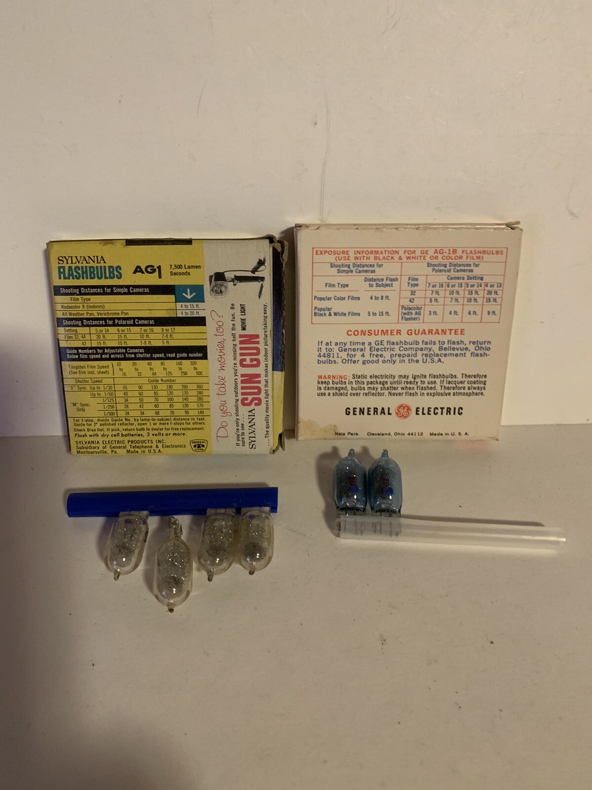 Vintage GE AG-1B Flashbulb Package & SYLVANIA AG-1B FLASHBULB Pack 6 Bulbs Total