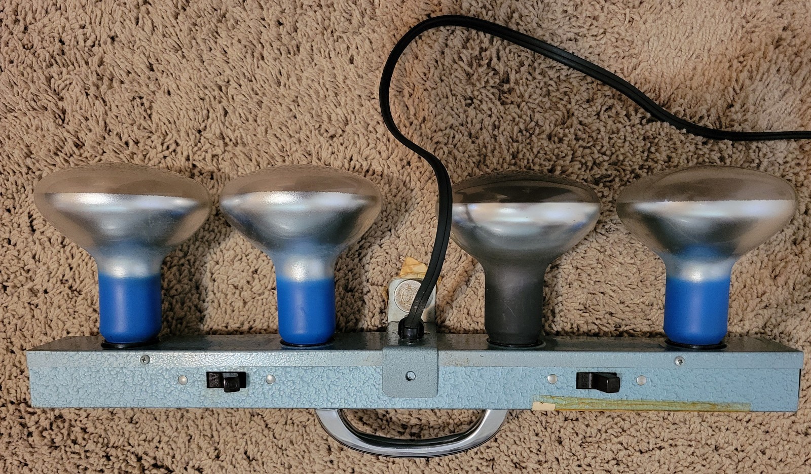 Vintage 1960’s V-PAK Bar Lite – 4 Bulb Light w Case Camera Movie
