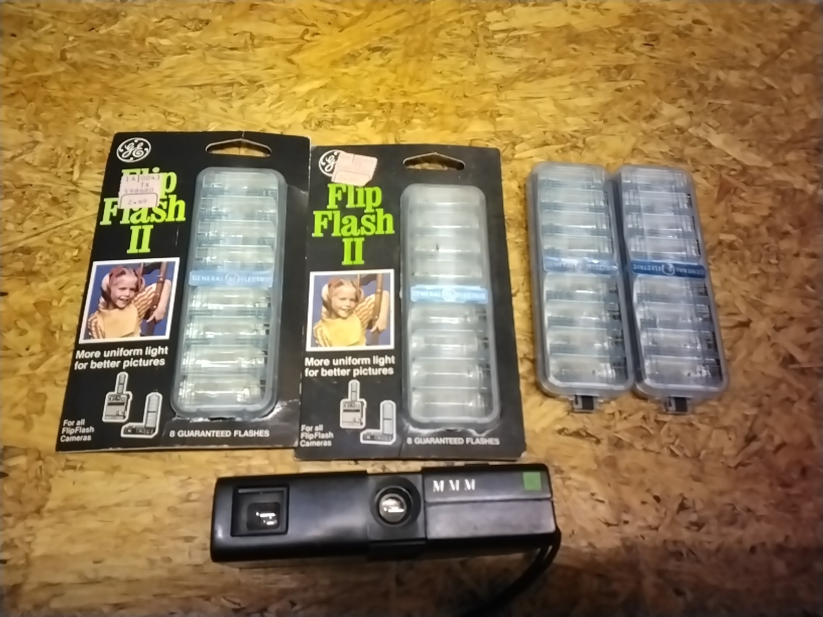 4x GE Flip Flash II Vintage Camera Flash Bars ALL GOOD WITH FREE CAMERA (AS IS)
