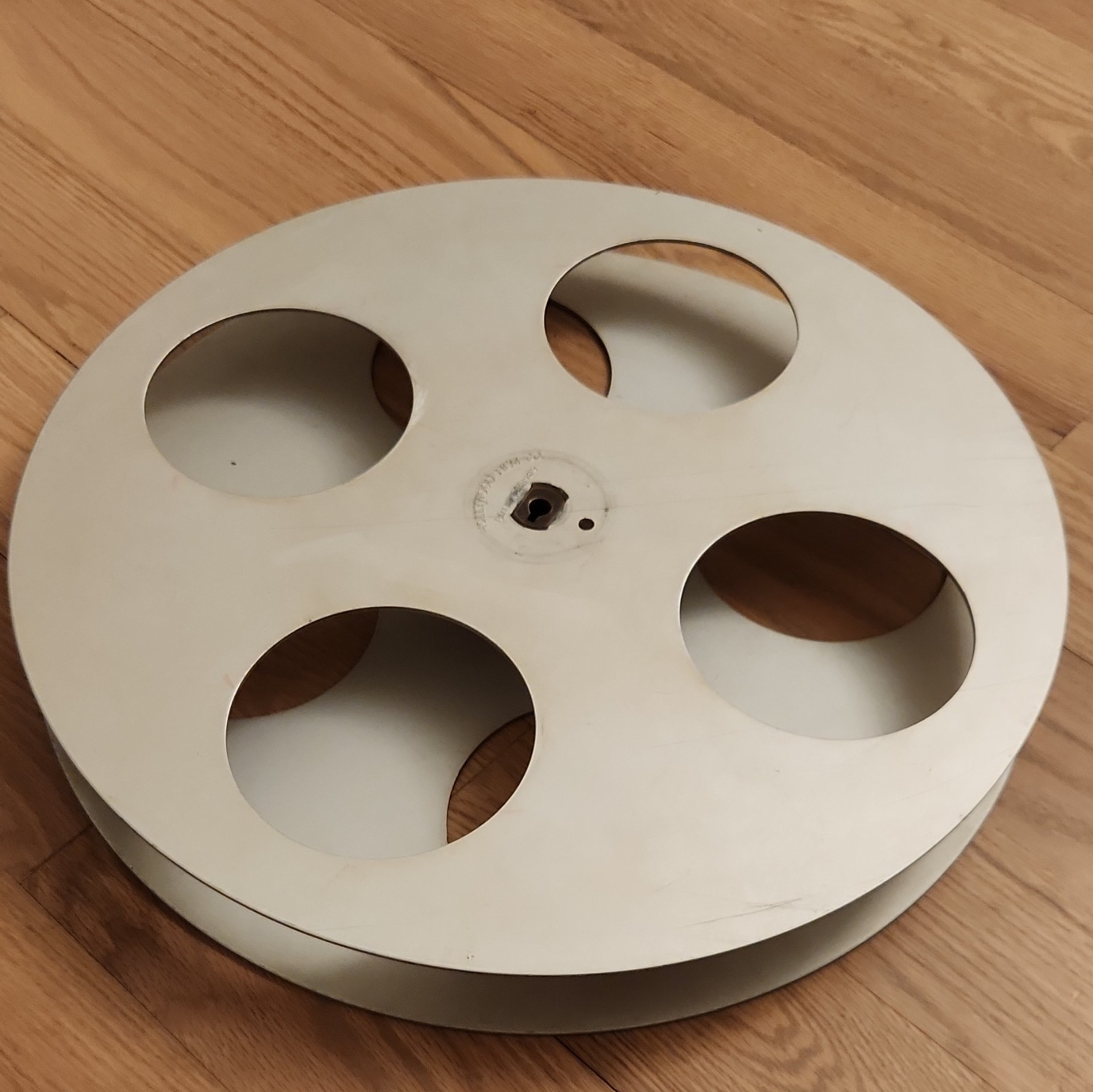 Hollywood Film Co 35mm Split Film Reel 2000ft